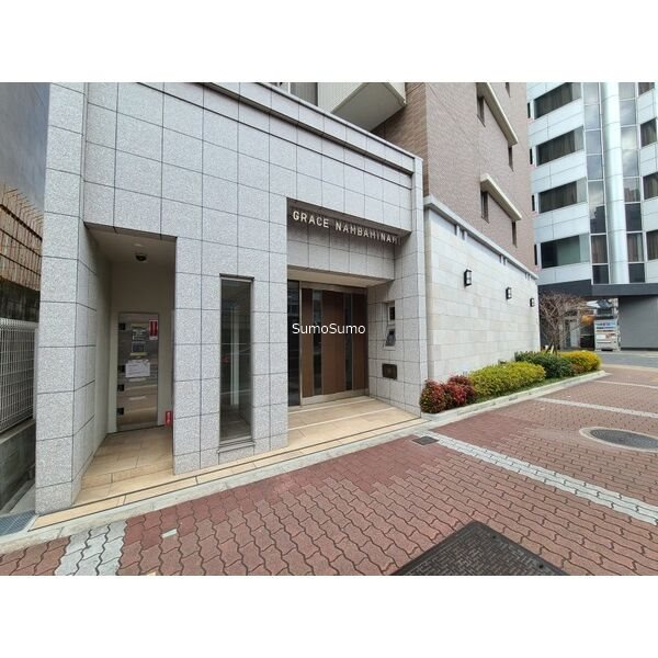グレイス難波南のエントランス|建物の内部です
