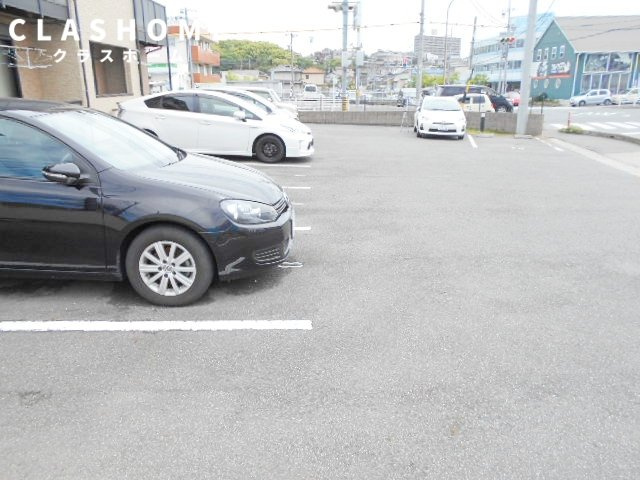 アンプルール　リーブル　BLOOM　　刈谷市近郊の賃貸はクラスホーム刈谷店の駐車場