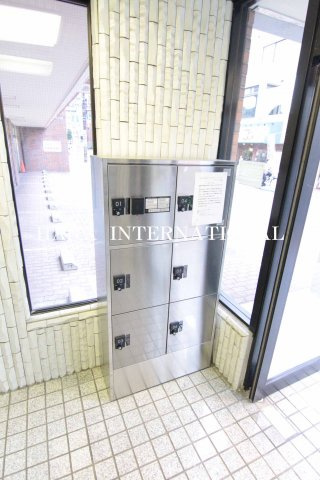 メンション・ロータスの玄関