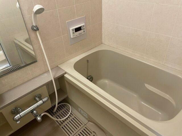 ファミール表参道ベルファース の浴室|■浴室暖房乾燥機能付きバス♪★オートバス★