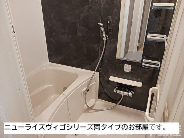 クオリティー宇多津Ｂの浴室