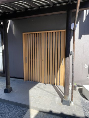 【玄関】 | 津市高茶屋４丁目