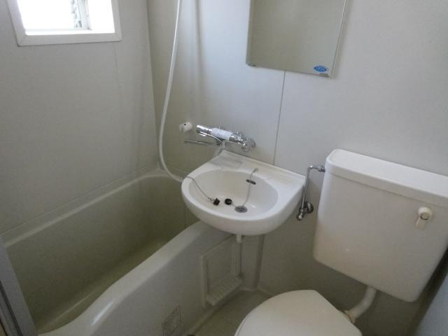 ジョイム・モリの浴室