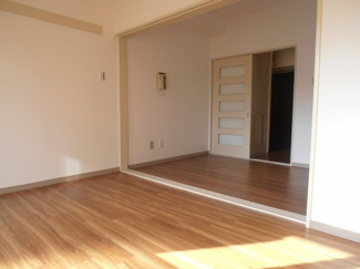 【洋室】 | ヴィラカトレア