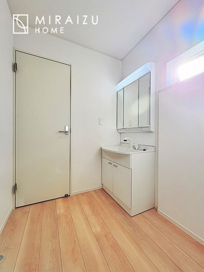 【周辺】 | 贅沢な暮らしにぴったり設備が魅力♪家事導線の良い水回りで毎日綺麗家事もラクラク♪早朝、夜間問わず現地見学＆周辺環境ご案内致します♪