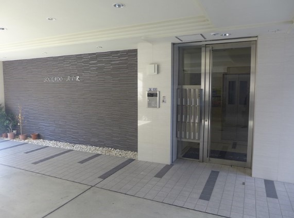 ソレアードA・I・Rのエントランス