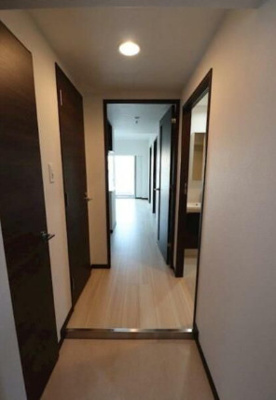 【玄関】 | ジェノヴィア浅草Ⅴスカイガーデン | ゆったりとした玄関です