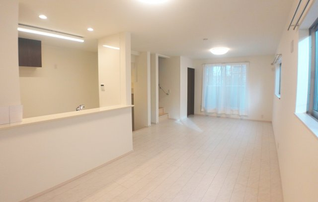 川口市青木二丁目戸建の居間・リビング