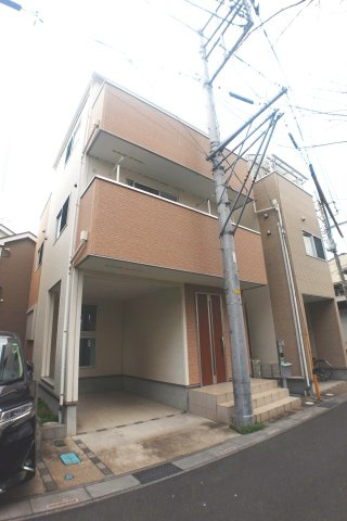 川口市青木二丁目戸建の前面道路含む現地写真