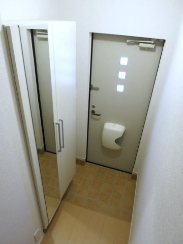 ノーブル　ヒルズの玄関|きれいな玄関です