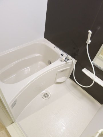 ノーブル　ヒルズの浴室|落ち着いた空間のお風呂です