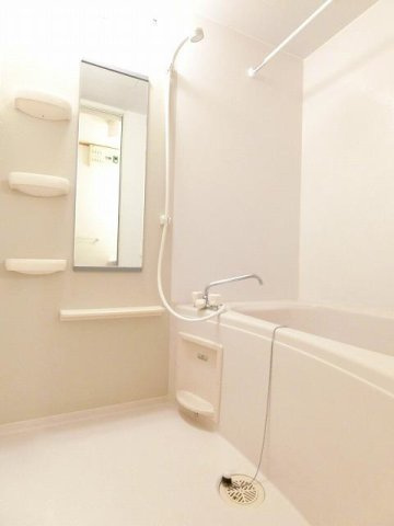 パルテノンＢの浴室