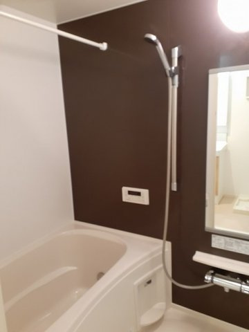 ルミェル・ココ　　刈谷市近郊の賃貸ならクラスホーム刈谷店の浴室|きれいなお風呂です