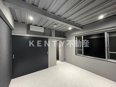 【居間・リビング】 | ヂオメトリー | こちらのリビングで趣味の時間をお楽しみください