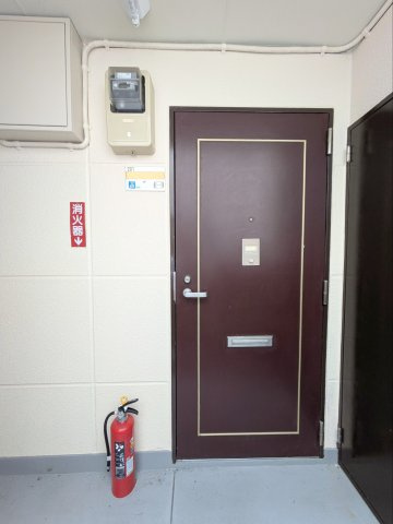 【玄関】 | インペリアル大濠南