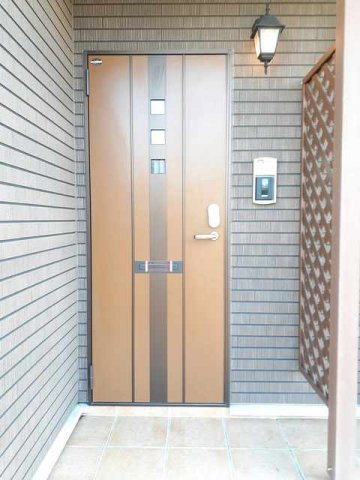 レジデント　レーヴ　Ⅱの玄関