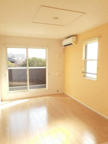 レジデント　レーヴ　Ⅱの居間・リビング