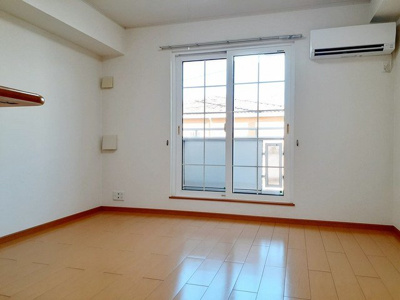 【居間・リビング】 | シャルム　ドミールＡ