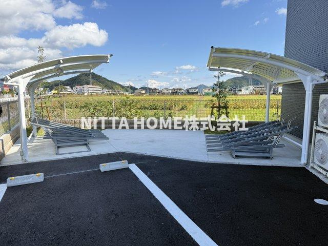 Ｌａ・Ｎｏｒｄ．のエントランス|屋根付きの駐輪場は無料です●