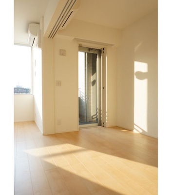 【内装】 | LUPINUS COURT | 明るい室内です