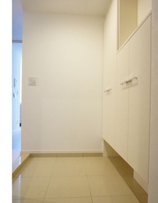 【玄関】 | LUPINUS COURT | 落ち着いた玄関です