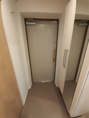 【玄関】 | ロワモンターニュ