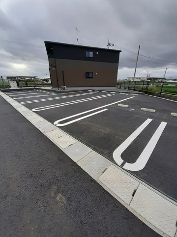 ガーデンルーム　Ａの駐車場