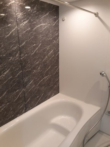 ラウレア　Ⅱの浴室