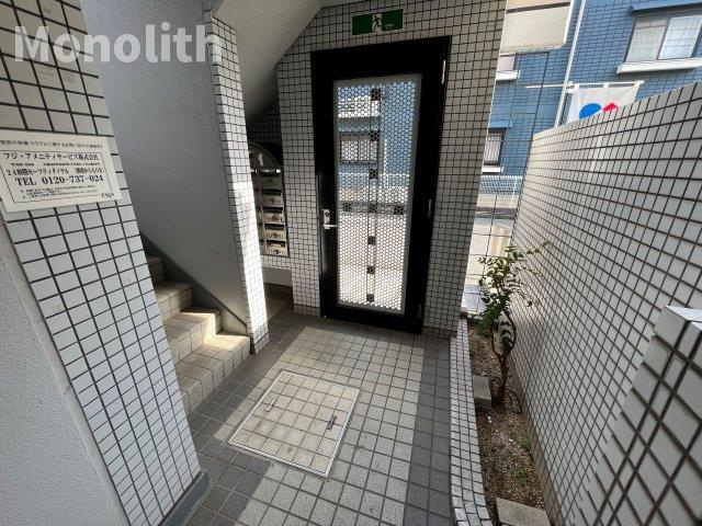 シャルマンフジ久米田五番館のエントランス