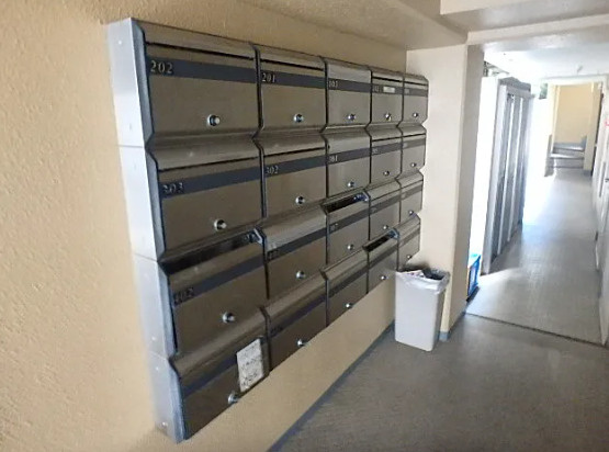 ドルメン大山のロビー