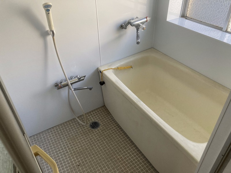 ドルメン大山の浴室