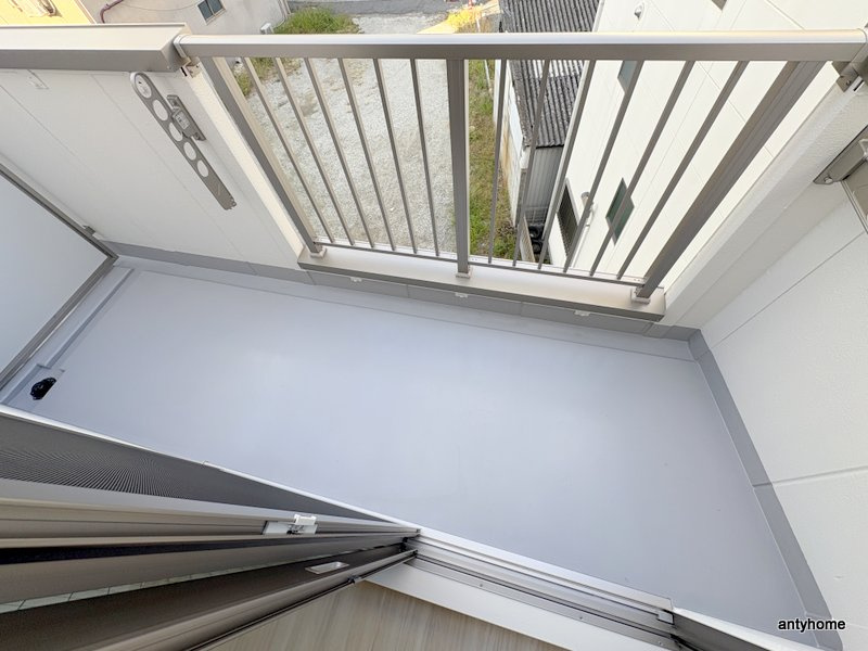 アルカンシェルコート緑橋　仲介手数料無料のバルコニー