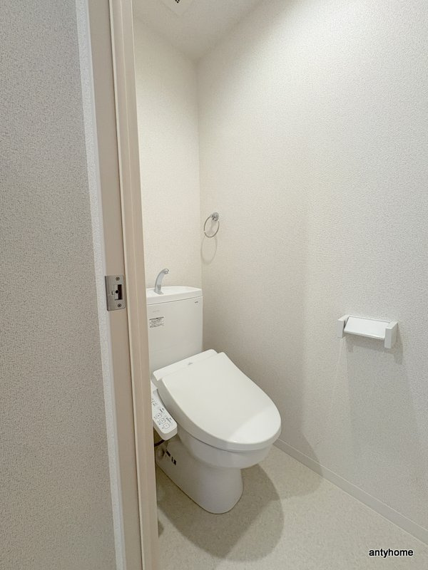 アルカンシェルコート緑橋　仲介手数料無料のトイレ