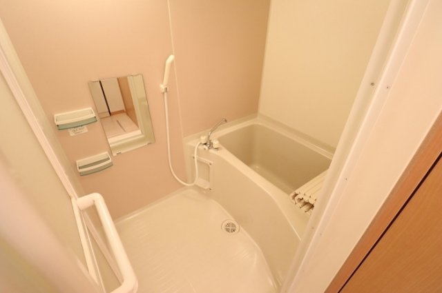 エムグランデⅠの浴室