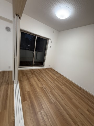 クレストフォルム浅草ブライトコートの洋室