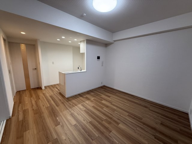 クレストフォルム浅草ブライトコートの居間・リビング