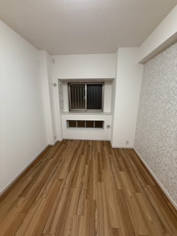 クレストフォルム浅草ブライトコートの洋室