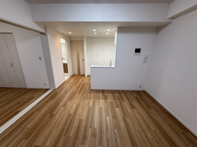 クレストフォルム浅草ブライトコートの居間・リビング