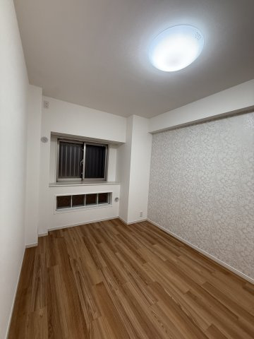 クレストフォルム浅草ブライトコートの居間・リビング