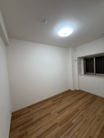 クレストフォルム浅草ブライトコートの洋室