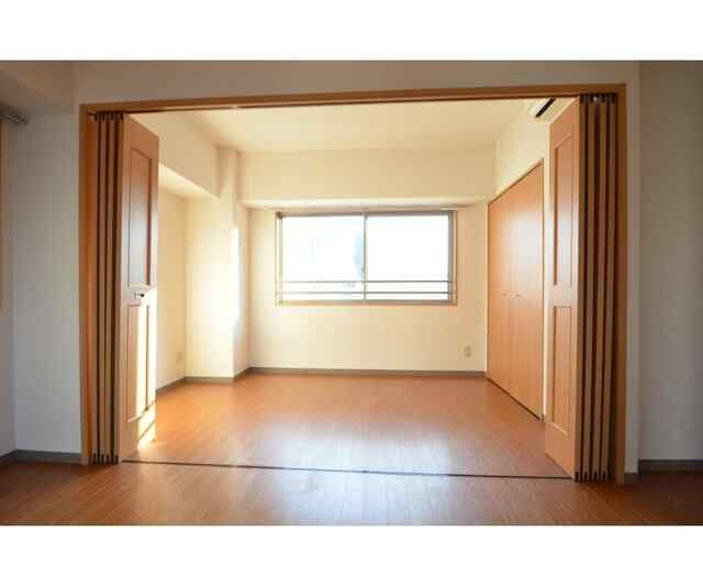 アーバンクレスト片町の寝室