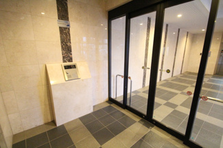 【エントランス】