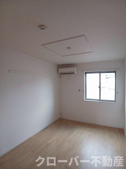 ボヌール　メゾン　Ｂの周辺|ファミリーマートさんまで120m