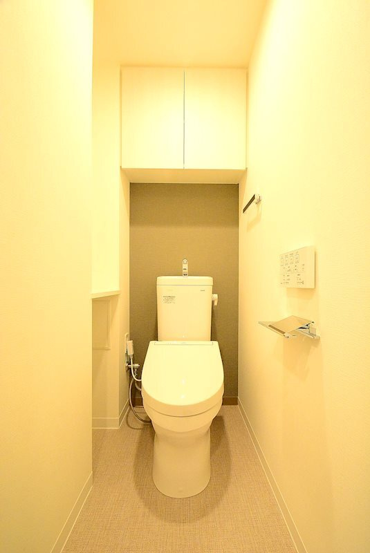 新品家具付きマンション入船4（KaGood東京）のトイレ