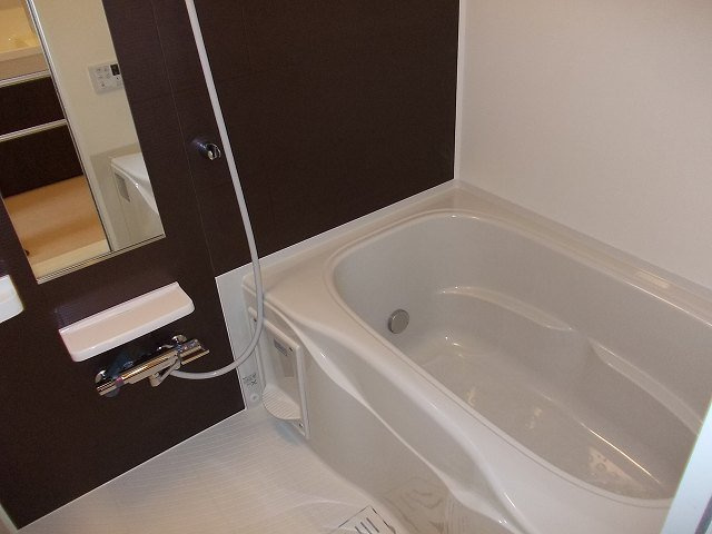 リバーサイド　ガーデンの浴室