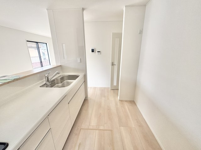 【仲介手数料無料／大治町】大治町八ツ屋第3　クレイドルガーデン　新築戸建　1号棟のキッチン