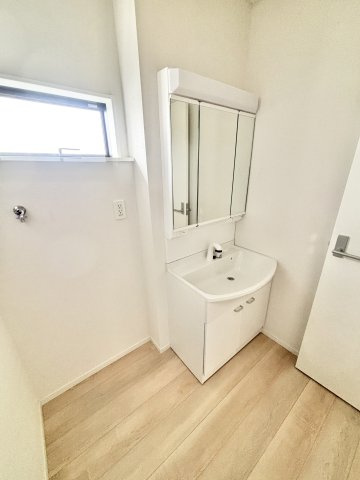 【仲介手数料無料／大治町】大治町八ツ屋第3　クレイドルガーデン　新築戸建　1号棟の独立洗面台