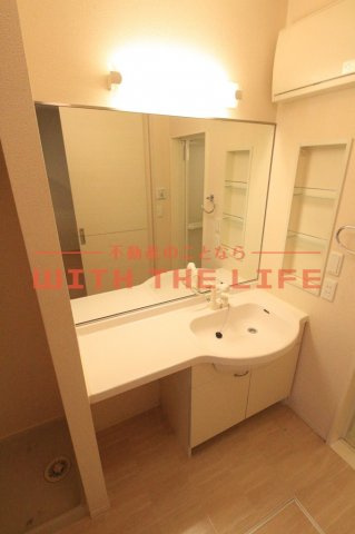 プレミスト若菜【キャッシュバック対象】の独立洗面台|朝の身支度には欠かせない独立洗面化粧台