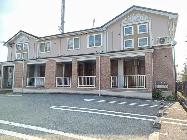 クラールコートの駐車場