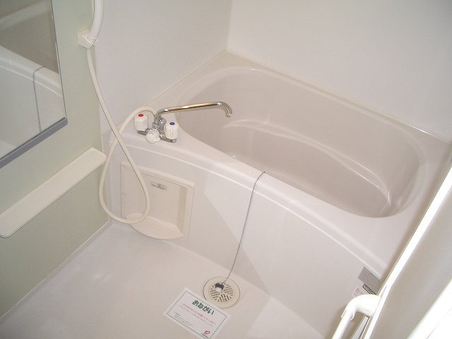 ロイヤルシティー泉南の浴室